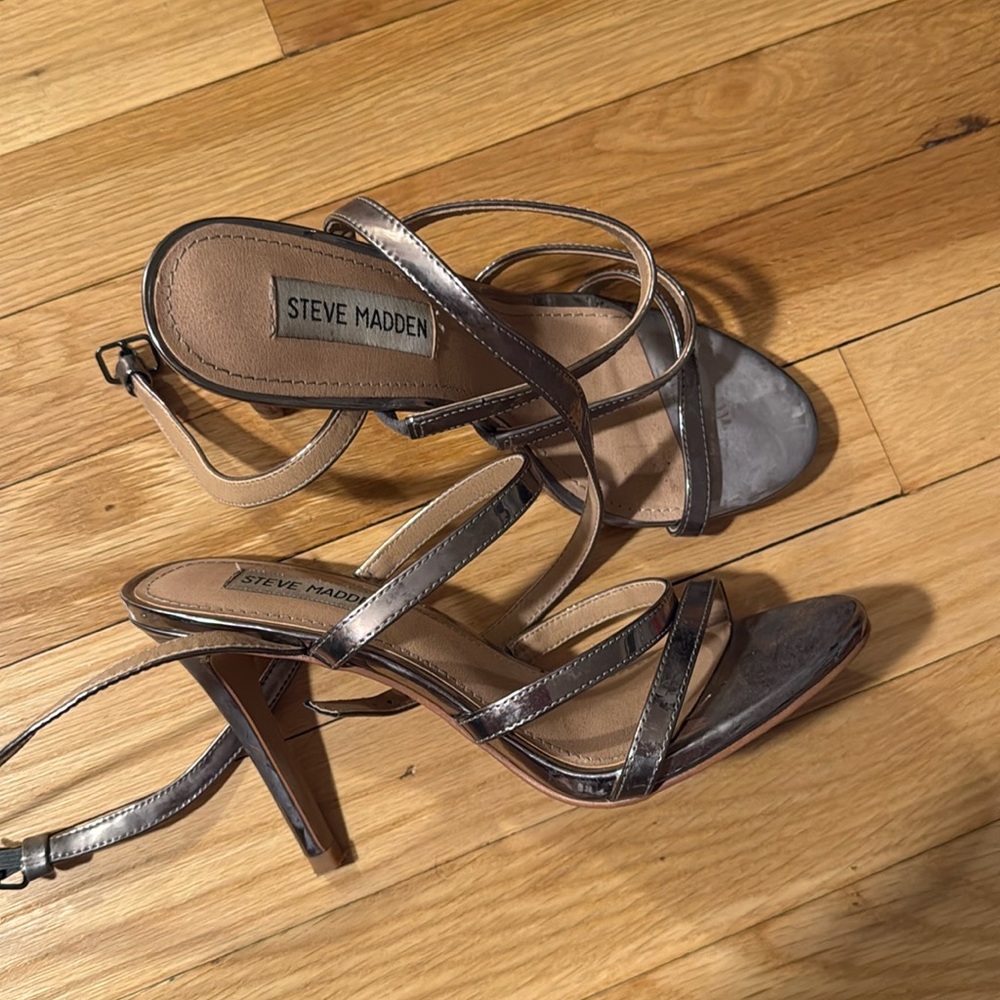 Silver 3 strap Steve Madden heels